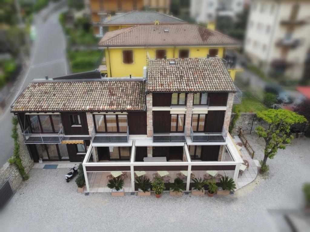 Garni Onda Hotell Torri Del Benaco Exteriör bild