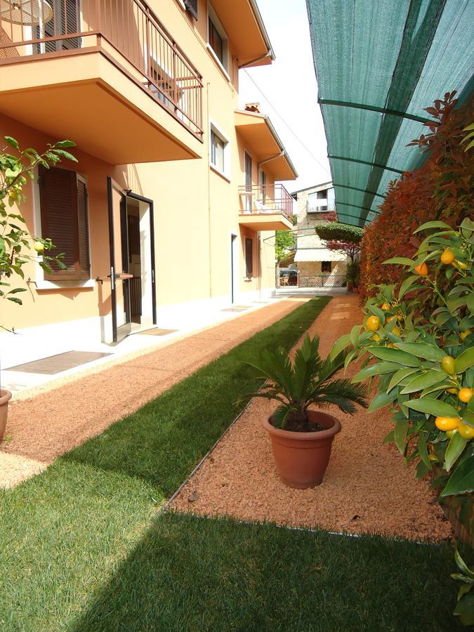 Garni Onda Hotell Torri Del Benaco Exteriör bild