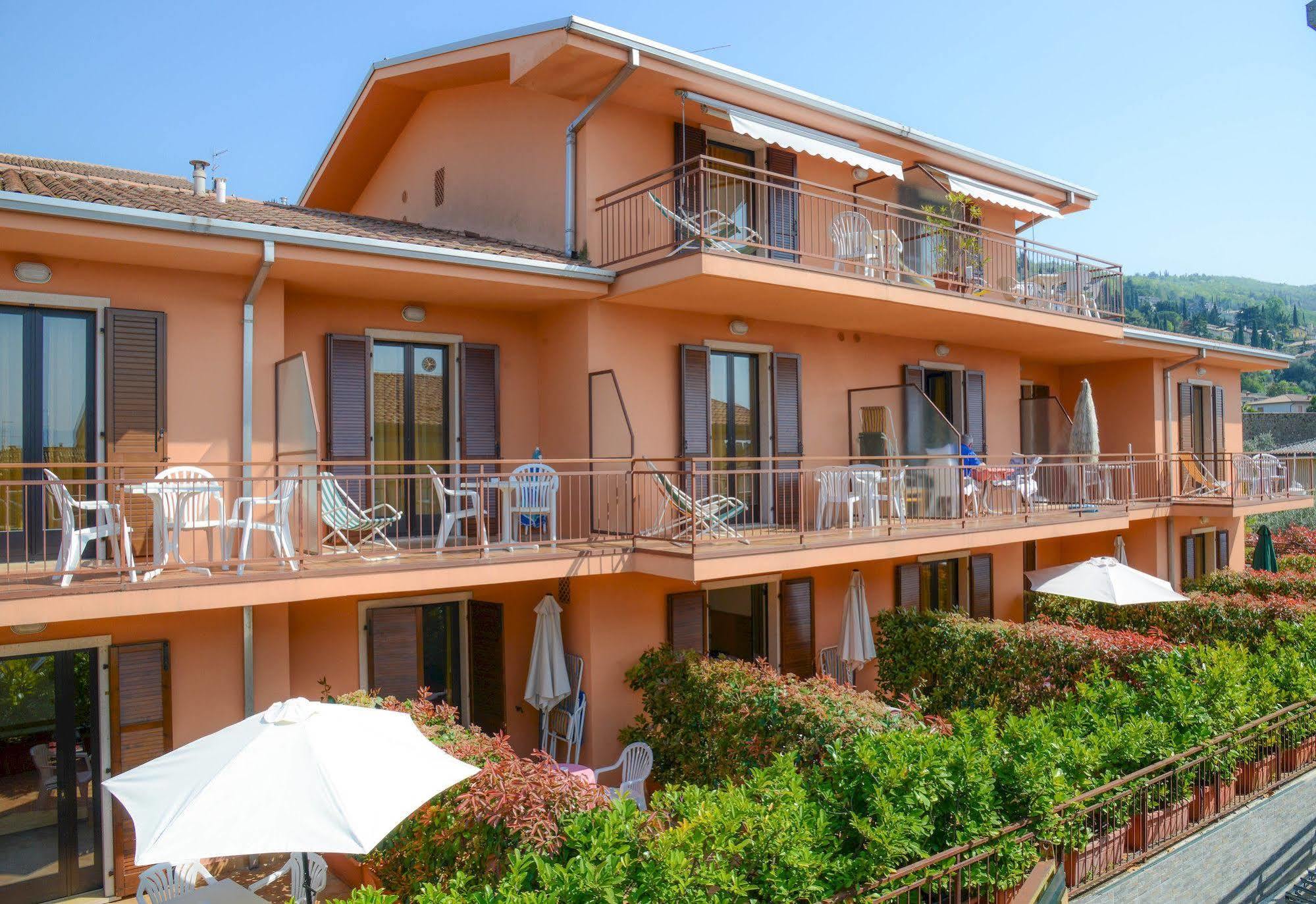 Garni Onda Hotell Torri Del Benaco Exteriör bild