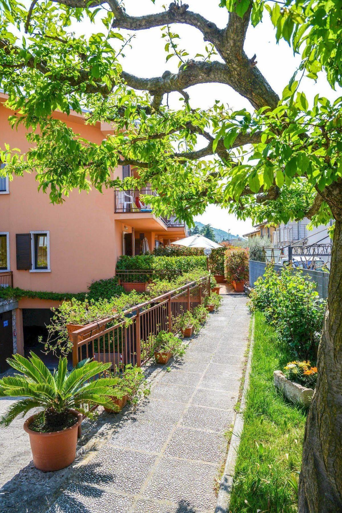 Garni Onda Hotell Torri Del Benaco Exteriör bild